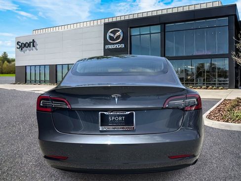 Used 2019 Tesla Model 3 Standard Range Plus RWD image 4