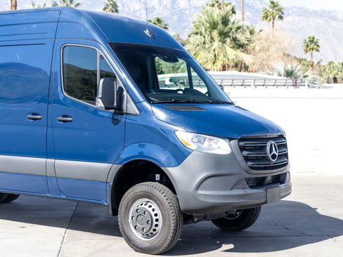 Used 2024 Mercedes-Benz Sprinter 3500 w/ Acoustic Package image 3