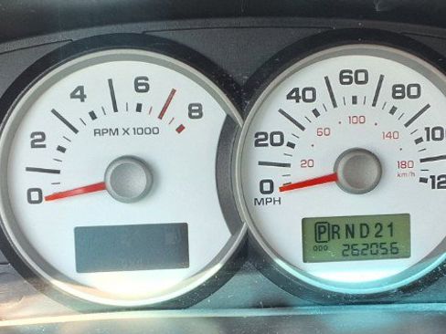 Used 2005 Ford Escape XLS image 11