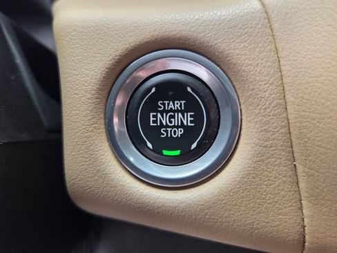 Used 2021 Chevrolet Tahoe Premier w/ Premium Package image 29