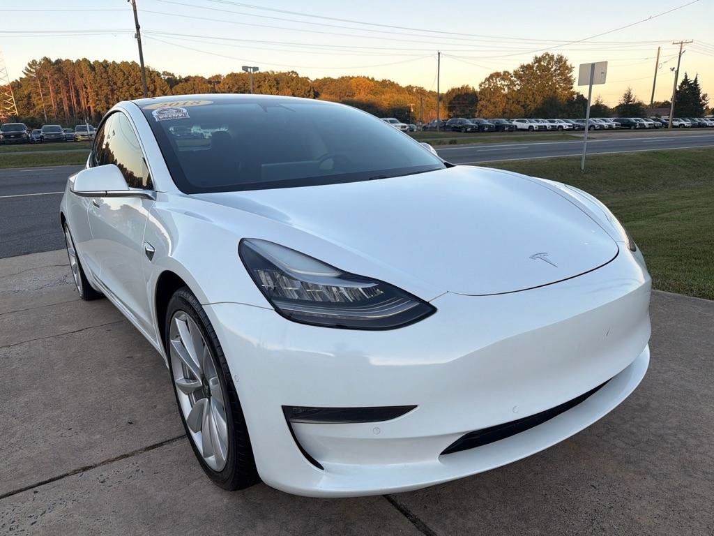 Used 2018 Tesla Model 3 Long Range RWD image 3