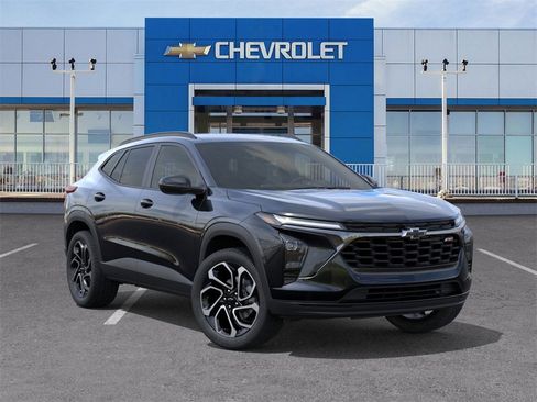 New 2026 Chevrolet Trax RS w/ Driver Confidence Package image 7