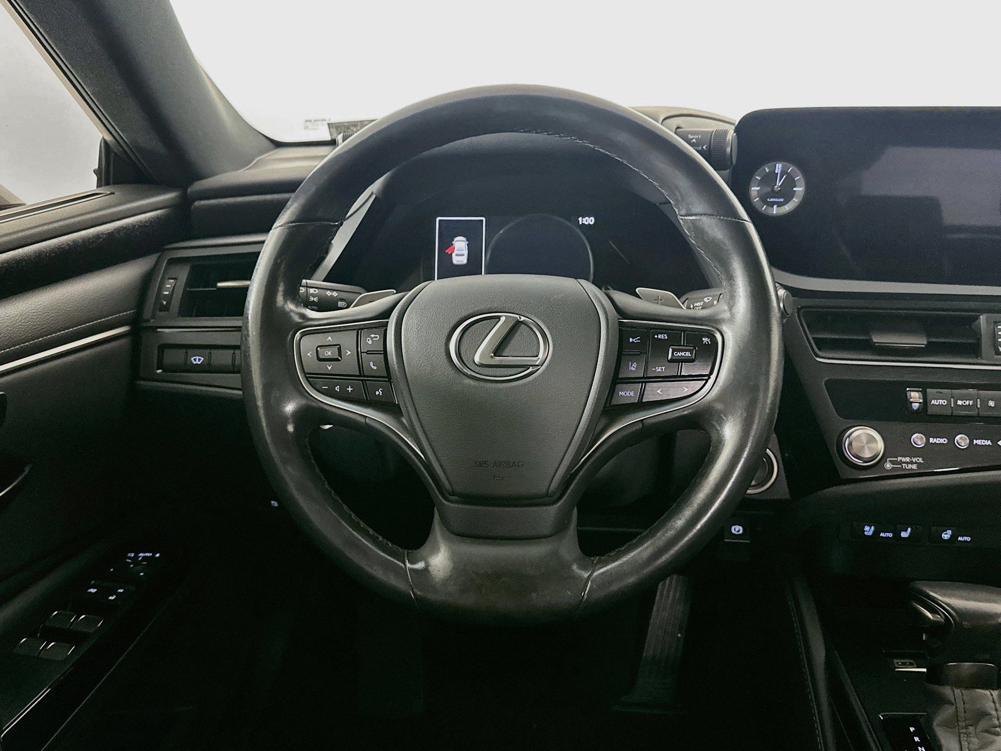 Used 2025 Lexus ES 300h w/ Premium Package FWD image 18