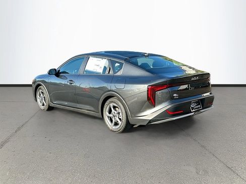 New 2025 Kia K4 LXS image 5