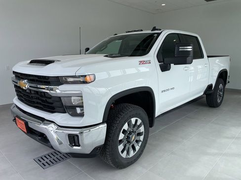 New 2026 Chevrolet Silverado 2500 LT image 1