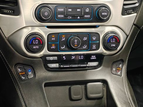 Used 2020 GMC Yukon SLT w/ Premium Edition AWD/4WD image 8