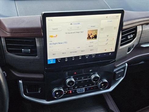 Used 2023 Ford Expedition Limited image 13