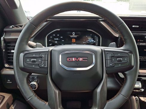 Used 2024 GMC Sierra 1500 AT4 w/ Technology Package AWD/4WD image 20