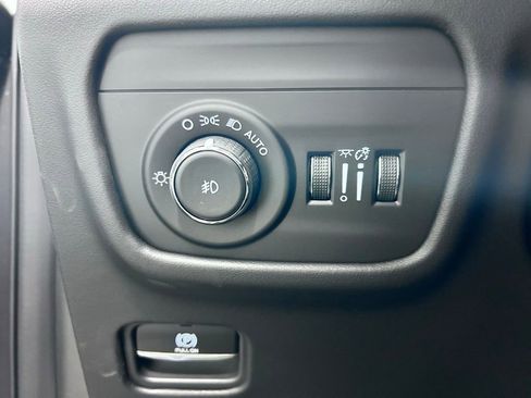 New 2026 Jeep Grand Cherokee L Summit AWD/4WD image 8