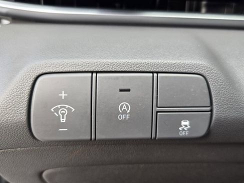 Used 2024 Hyundai Elantra SE FWD image 22
