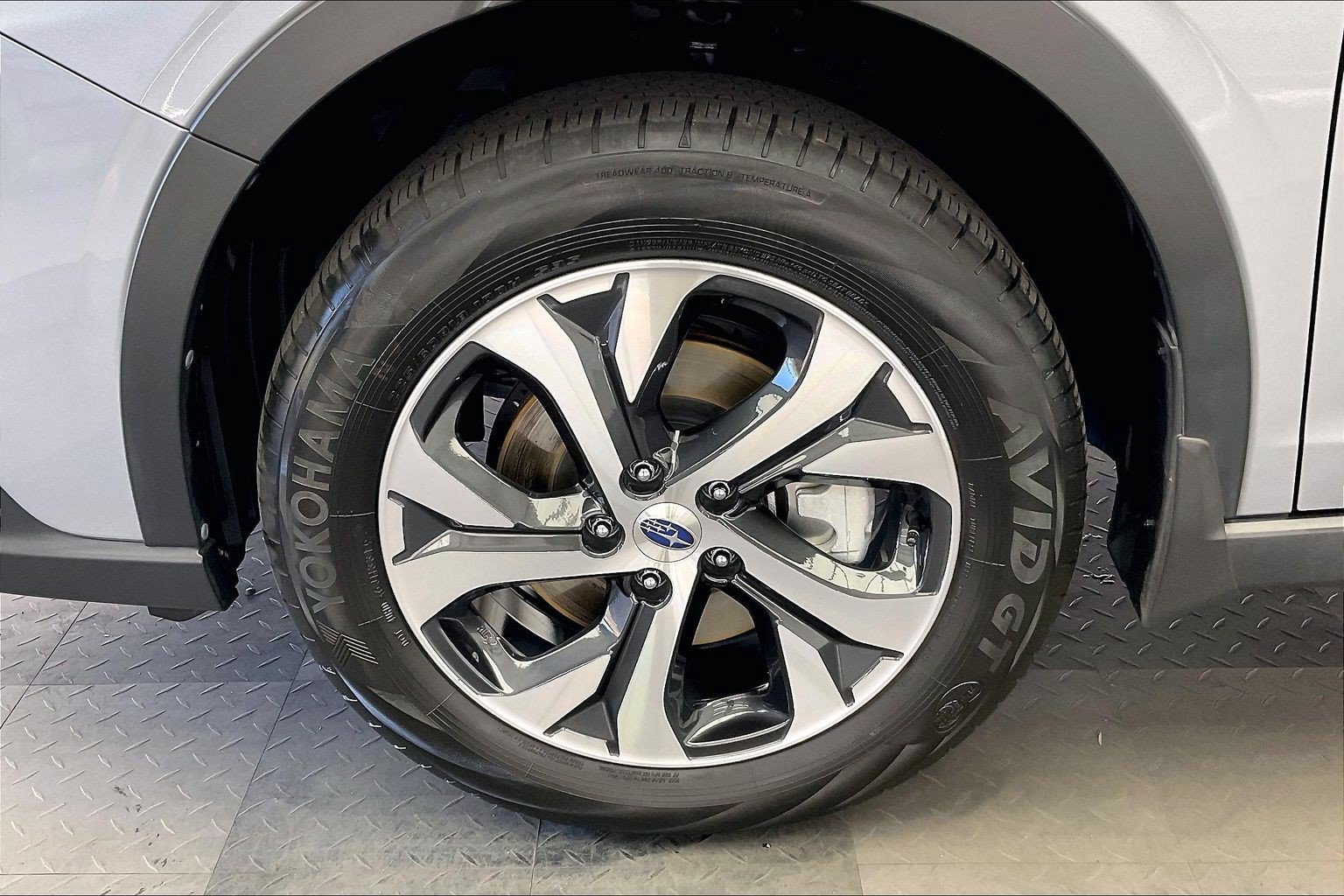 Used 2020 Subaru Outback Limited XT w/ Popular Package #2 AWD/4WD image 8