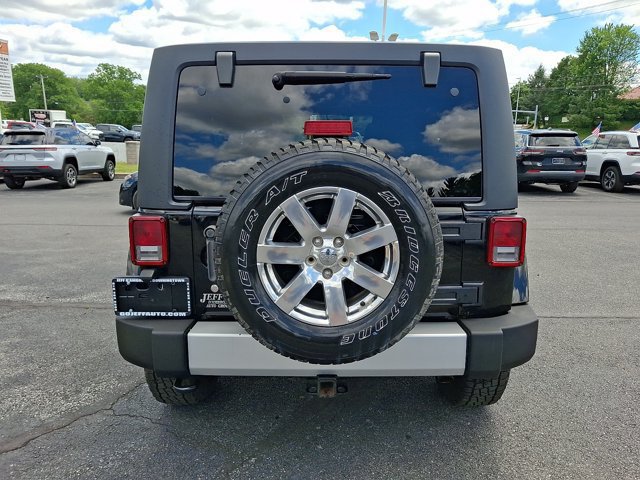Used 2013 Jeep Wrangler Unlimited Sahara w/ Trailer Tow Group AWD/4WD image 7