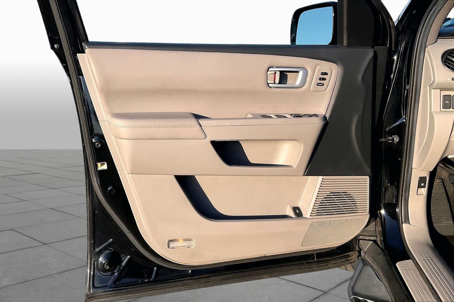 Used 2012 Honda Pilot Touring image 20