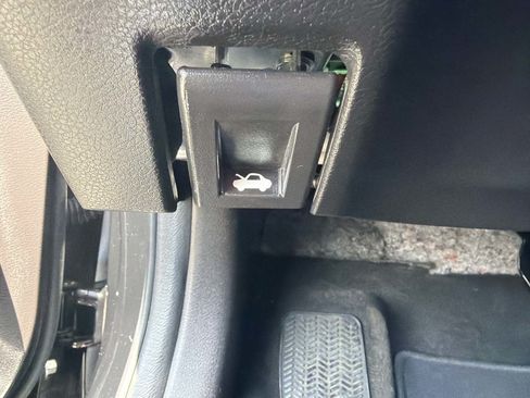 Used 2015 Acura TLX FWD image 39