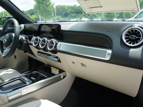 Used 2025 Mercedes-Benz GLB 250 image 66