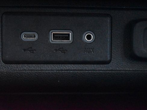 Used 2021 Buick Encore GX Select image 10