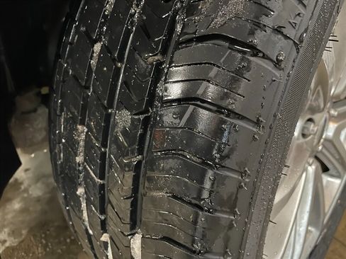 Used 2013 Ford Explorer XLT AWD/4WD image 30