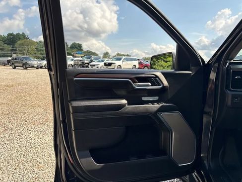 Used 2024 GMC Sierra 1500 Denali AWD/4WD image 24