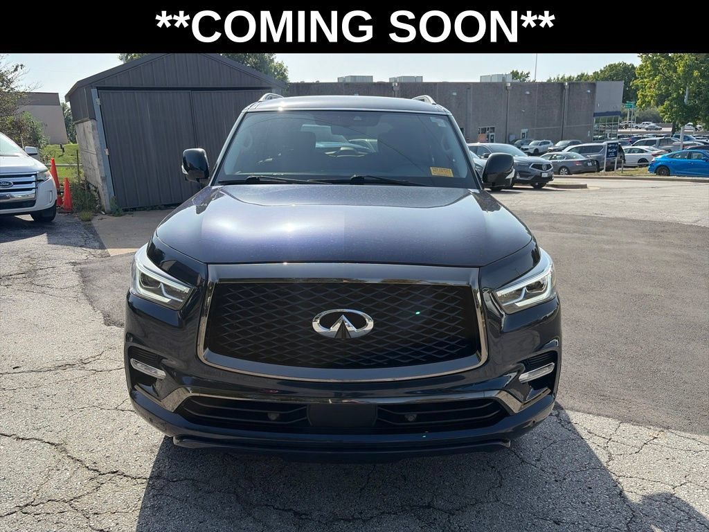 Used 2021 INFINITI QX80 Premium Select w/ All-Season Package AWD/4WD image 2