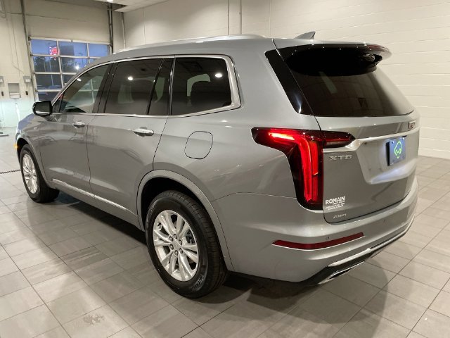 Certified 2024 Cadillac XT6 Luxury AWD/4WD image 3