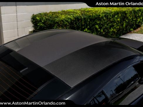 Used 2023 Aston Martin V8 Vantage Coupe RWD image 29