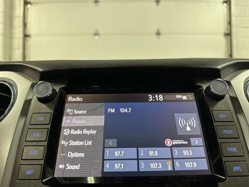 Used 2021 Toyota Tundra SR5 AWD/4WD image 30