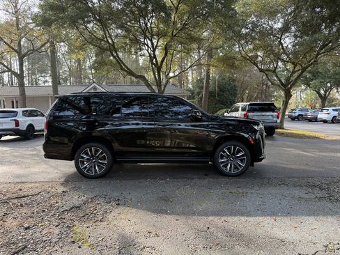 Used 2023 Cadillac Escalade Sport w/ Touring Package image 4