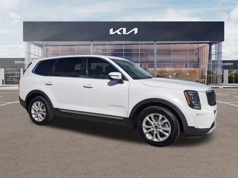 Certified 2021 Kia Telluride LX image 1
