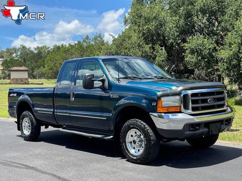 Used 1999 Ford F250 XLT AWD/4WD image 3