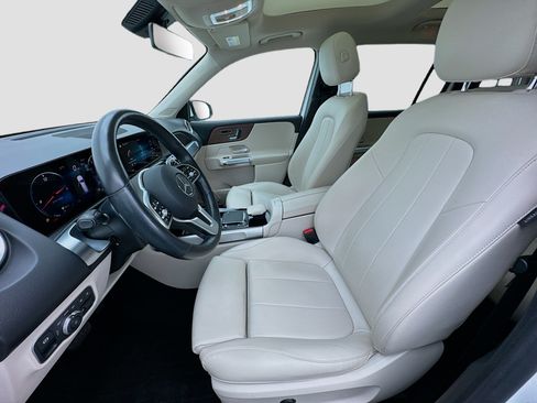 Used 2023 Mercedes-Benz GLB 250 image 13