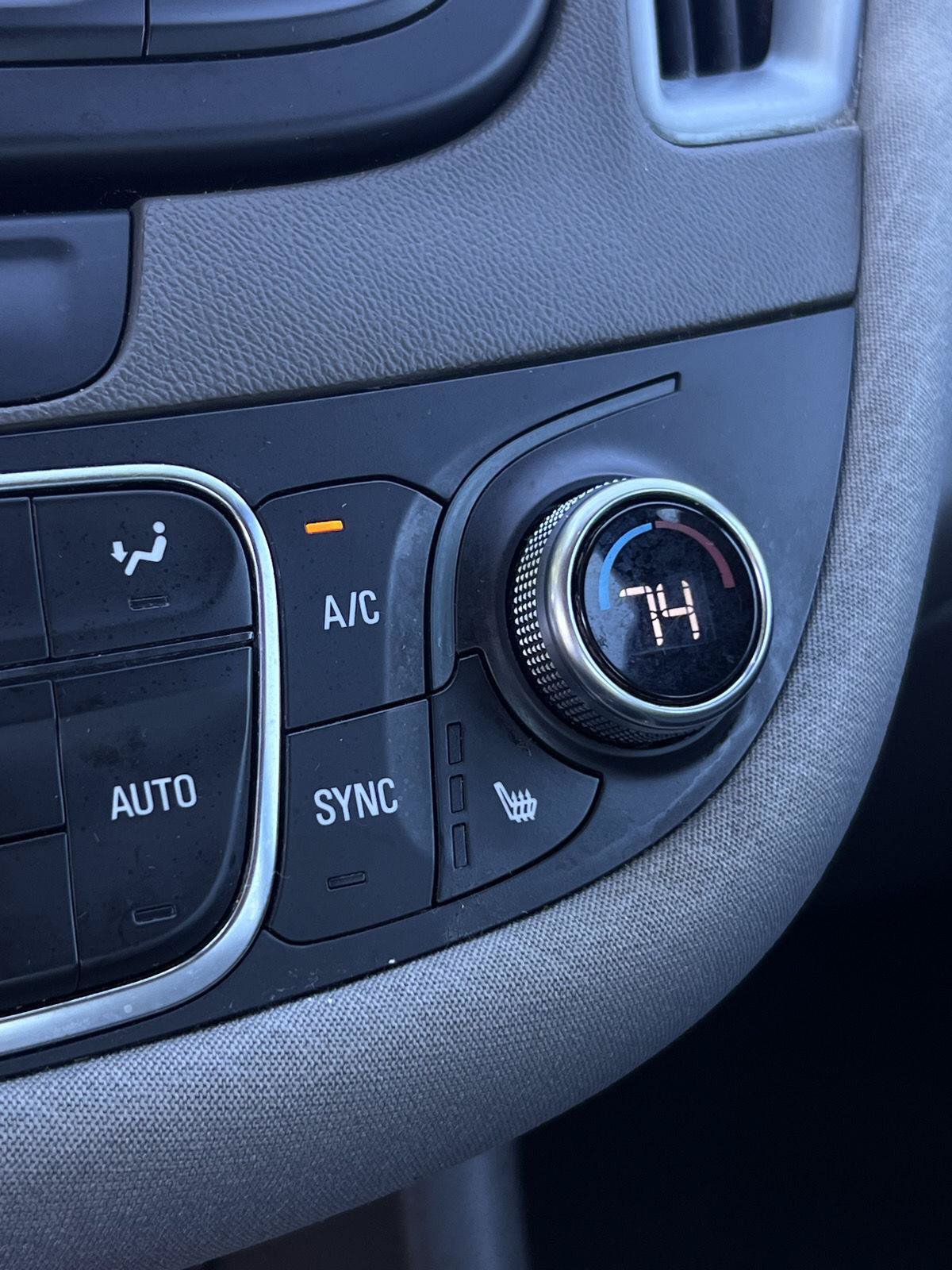 Used 2022 Chevrolet Malibu LT FWD image 22