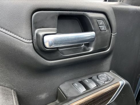 Used 2021 Chevrolet Silverado 1500 RST w/ Convenience Package II AWD/4WD image 31