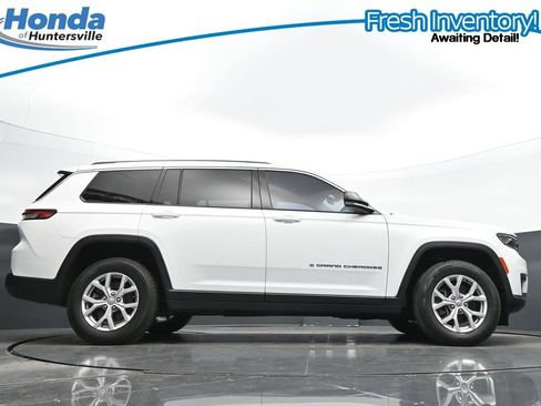 Used 2022 Jeep Grand Cherokee L Limited AWD/4WD image 34