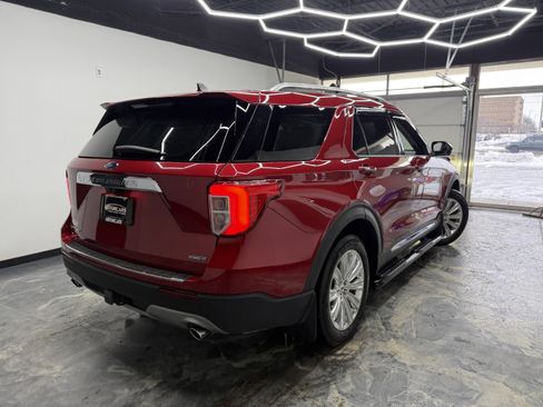 Used 2021 Ford Explorer Limited image 6