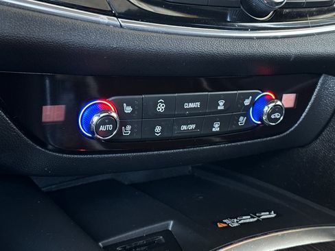 Certified 2023 Buick Enclave Avenir w/ Avenir Technology Package image 29