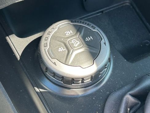 Used 2025 Ford Bronco Big Bend image 15