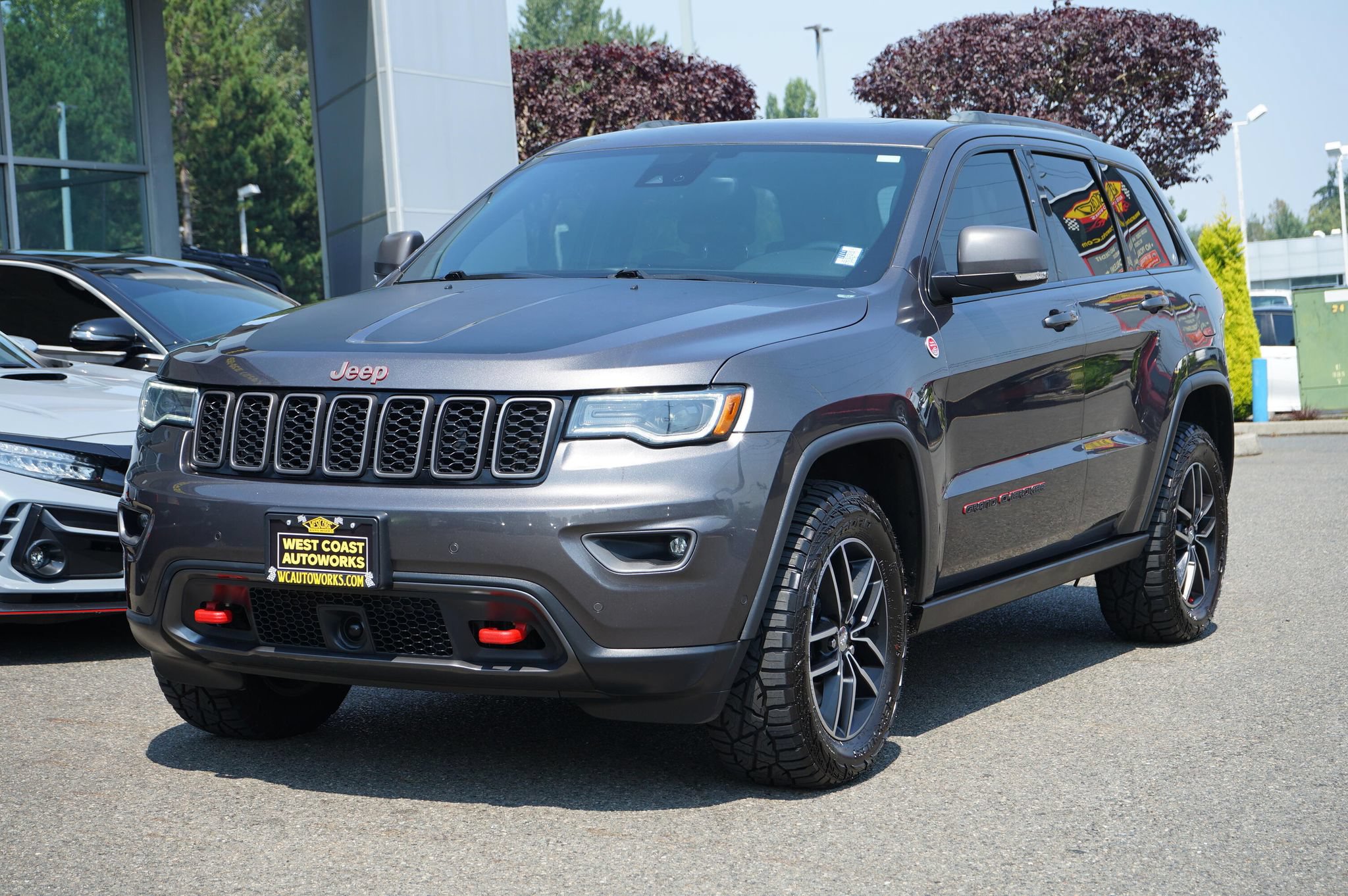 Used 2018 Jeep Grand Cherokee Trailhawk w/ Trailhawk Luxury Group AWD/4WD image 1