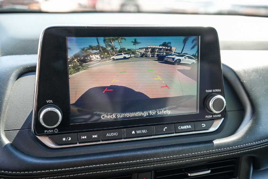 Used 2024 Nissan Rogue SV FWD image 22