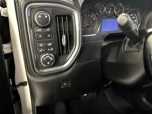 Used 2019 Chevrolet Silverado 1500 LT Trail Boss image 13