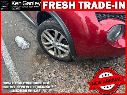 Used 2011 Nissan Juke SV image 11