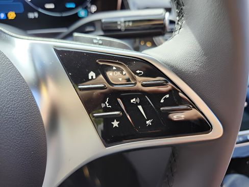 New 2026 Mercedes-Benz GLC 300 image 24