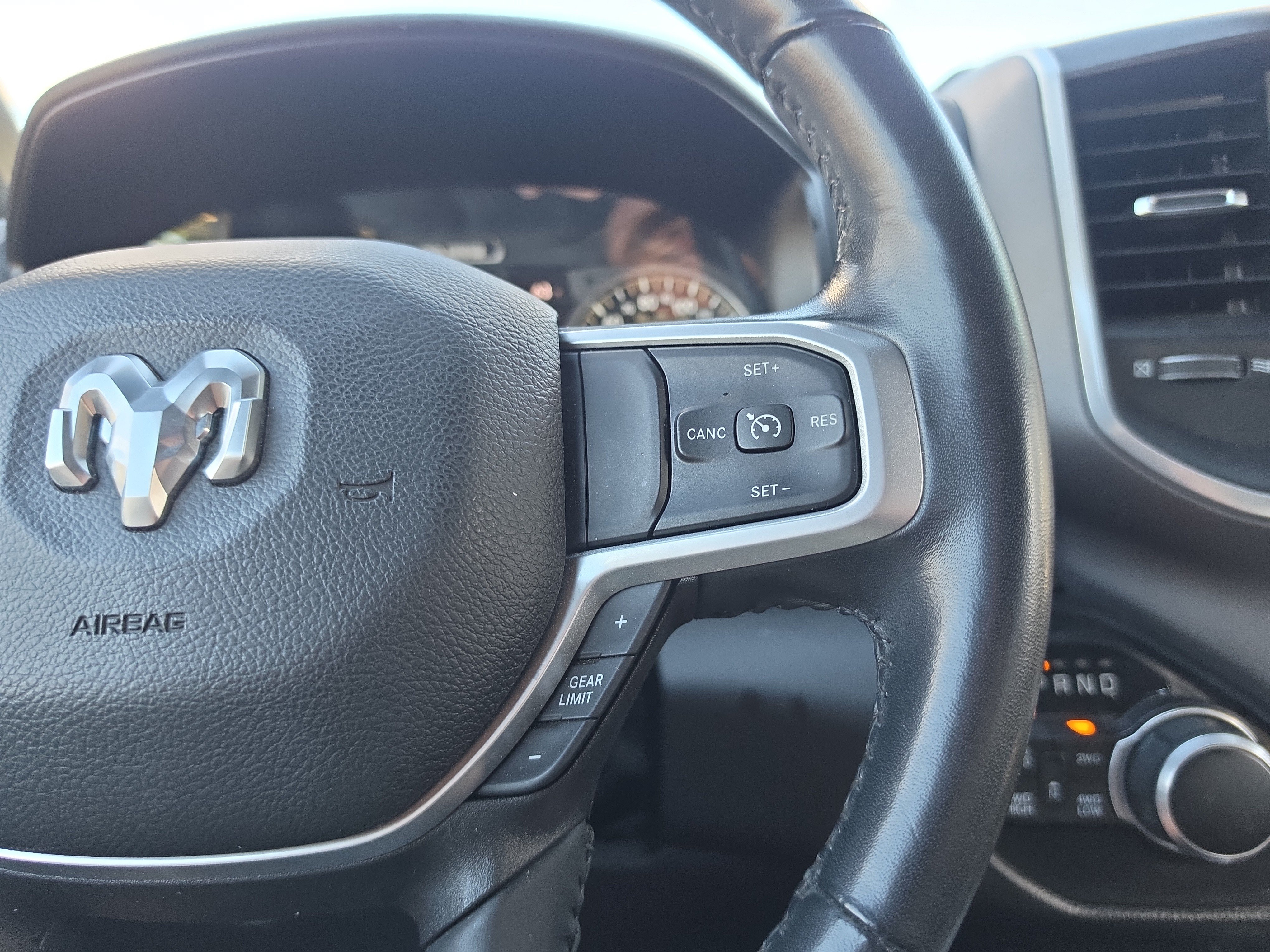 Used 2022 RAM 1500 Big Horn AWD/4WD image 22