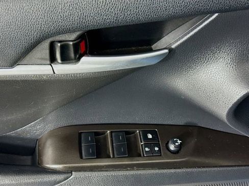 Certified 2023 Toyota Camry SE FWD image 19