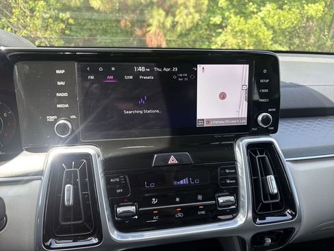 Used 2023 Kia Sorento SX FWD image 13