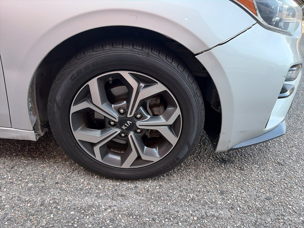 Used 2019 Kia Forte LXS FWD image 7
