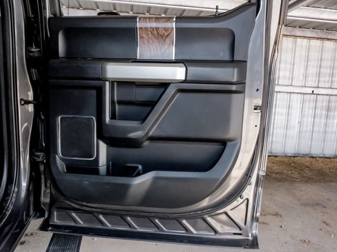 Used 2019 Ford F350 Lariat w/ Lariat Ultimate Package AWD/4WD image 47