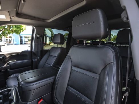 Used 2023 GMC Sierra 3500 Denali w/ Denali Ultimate Package AWD/4WD image 26