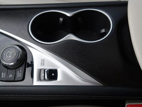 Used 2022 INFINITI Q50 Sensory image 33