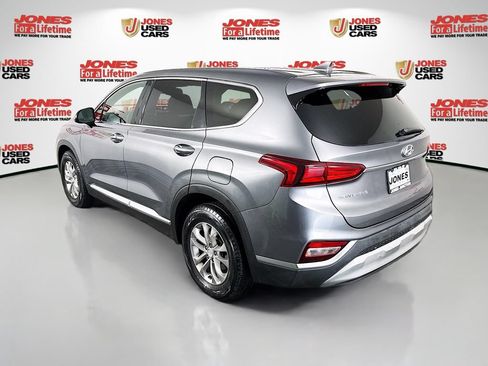 Used 2019 Hyundai Santa Fe SEL FWD image 2
