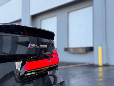Used 2022 BMW M550i xDrive w/ Executive Package image 35